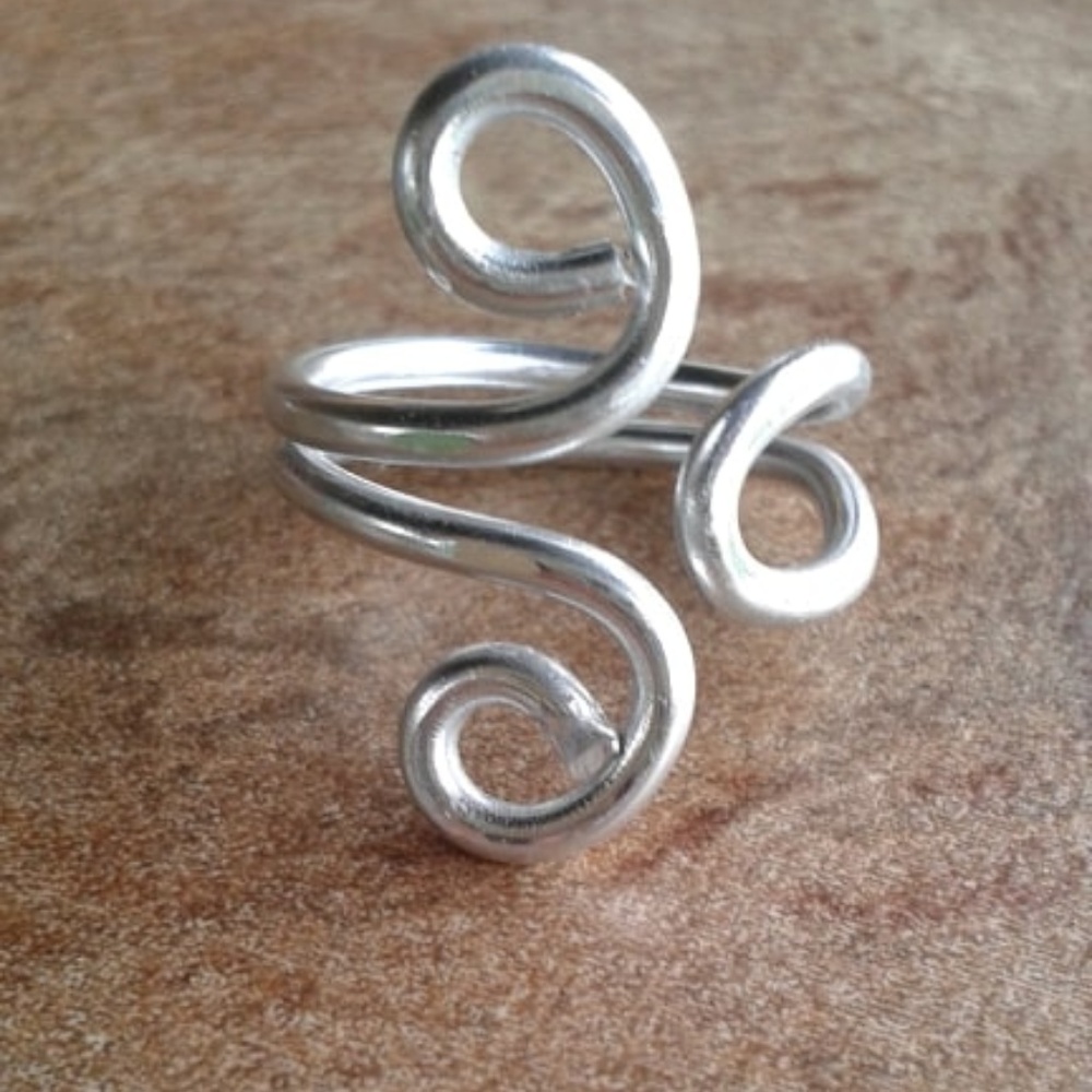 Wire Ring - Picture 4 of 4